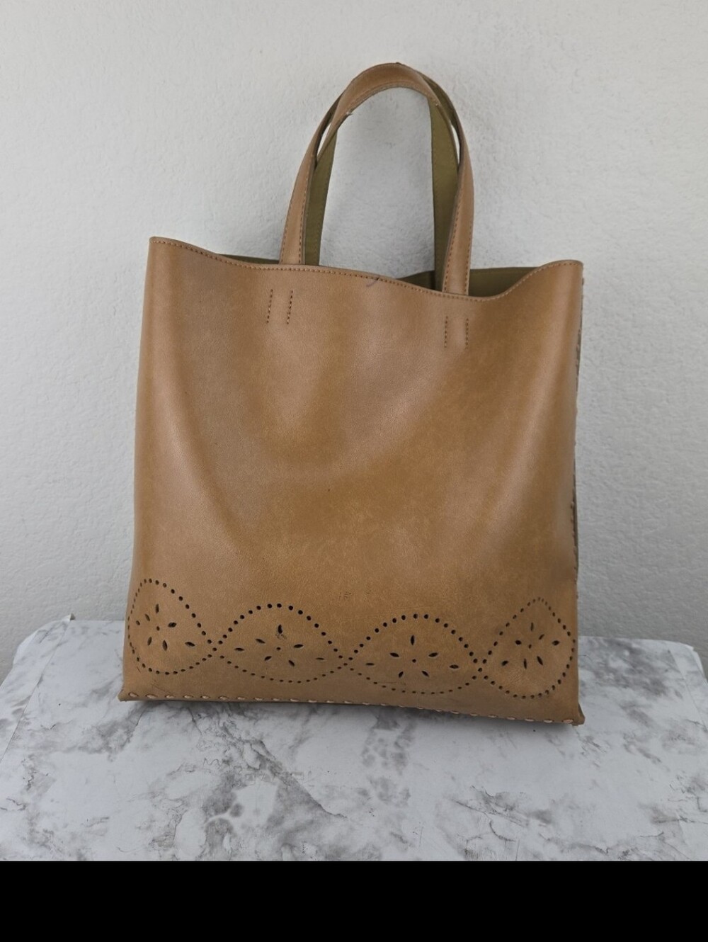 Mondani Tote Bag